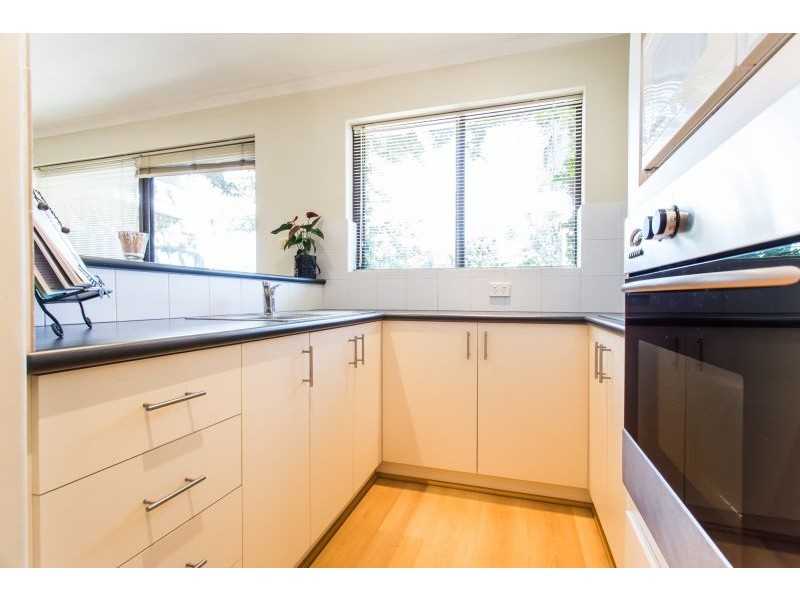 8/8 Swan Road, Attadale WA 6156