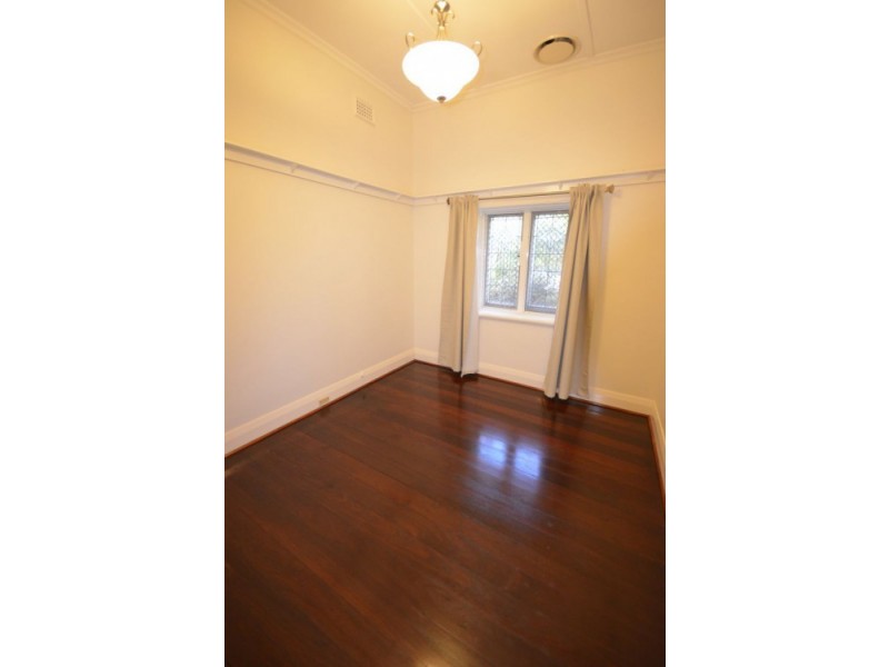 19 Campbell Street, Kensington WA 6151