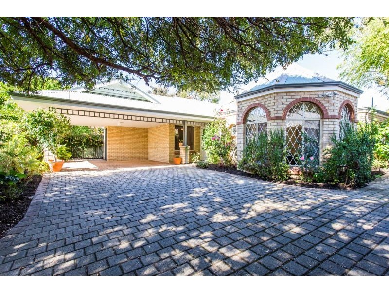 74A Swan Road, Attadale WA 6156