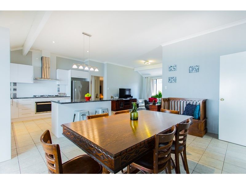 10 Silvereye Court, Beeliar WA 6164