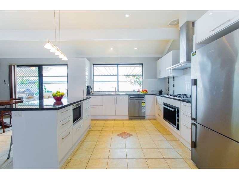 10 Silvereye Court, Beeliar WA 6164