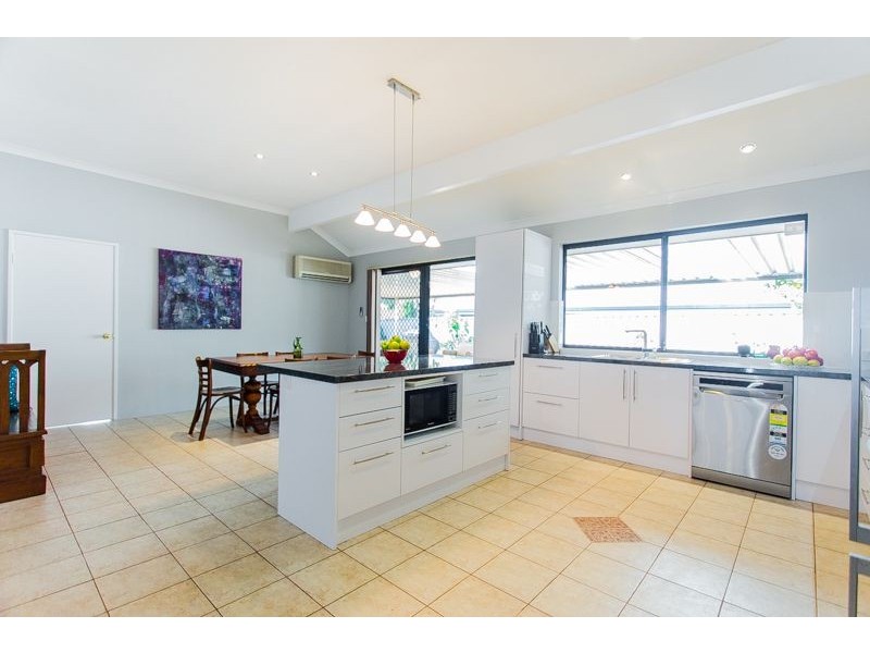 10 Silvereye Court, Beeliar WA 6164