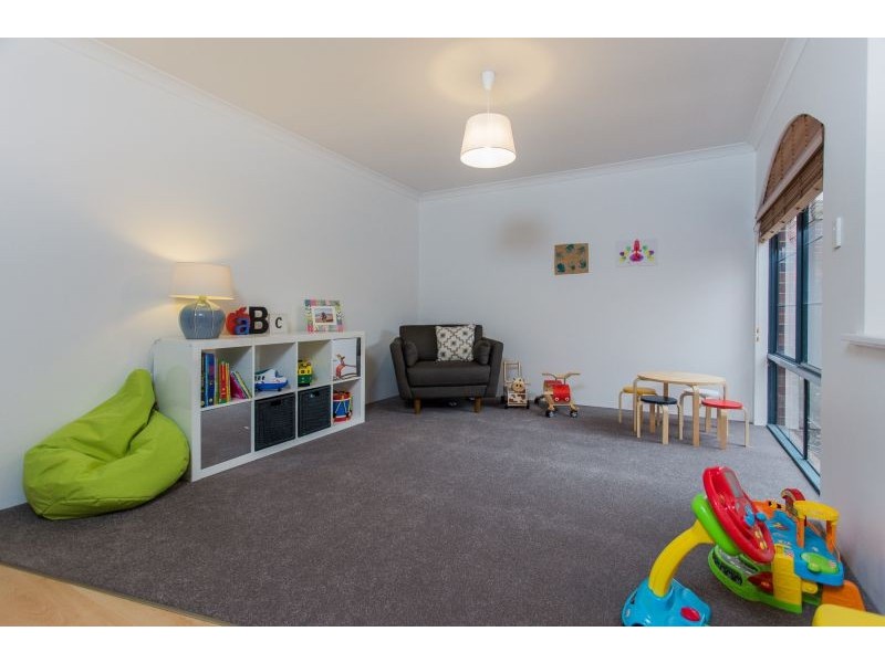 66B Lamond Street, Alfred Cove WA 6154