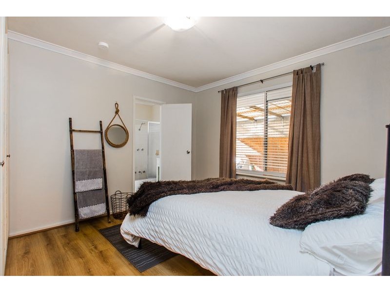 2/8 Coolidge Street, Como WA 6152