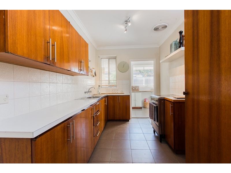 2/8 Coolidge Street, Como WA 6152