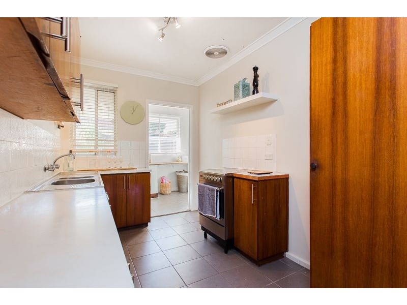 2/8 Coolidge Street, Como WA 6152