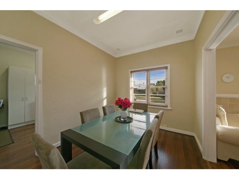 11 Todd Avenue, Como WA 6152
