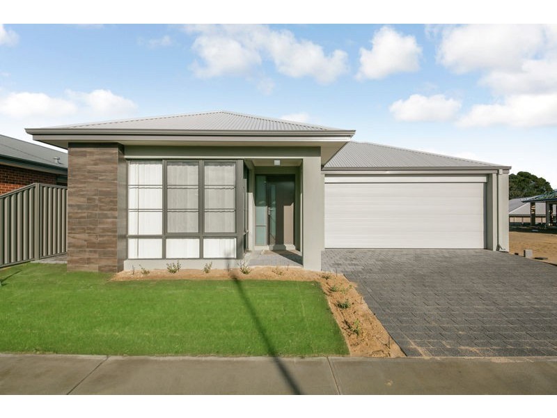 17 Delaronde Drive, Success WA 6164