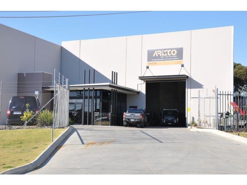 5 Geelong Court, Bibra Lake WA 6163