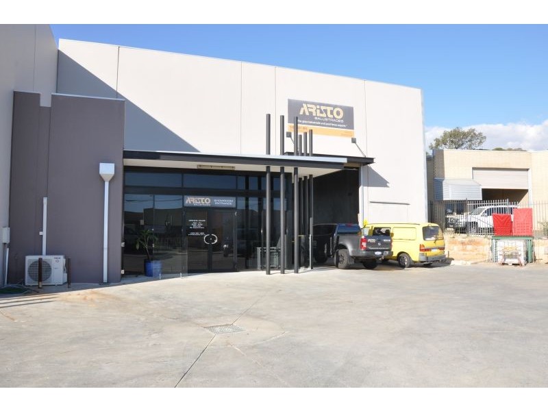 5 Geelong Court, Bibra Lake WA 6163