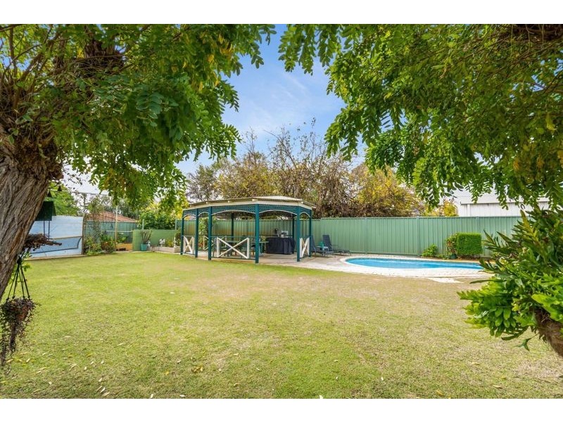 50 Bradshaw Crescent, Manning WA 6152