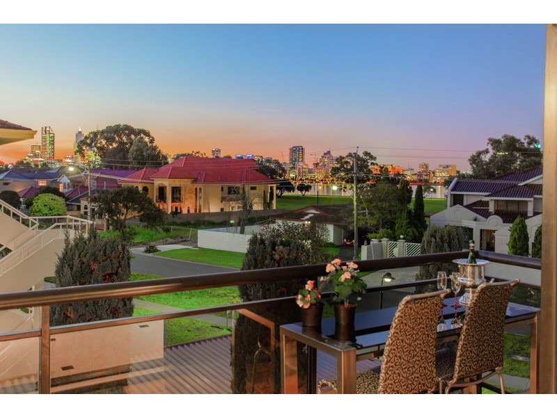 2/40 Swanview Terrace, South Perth WA 6151