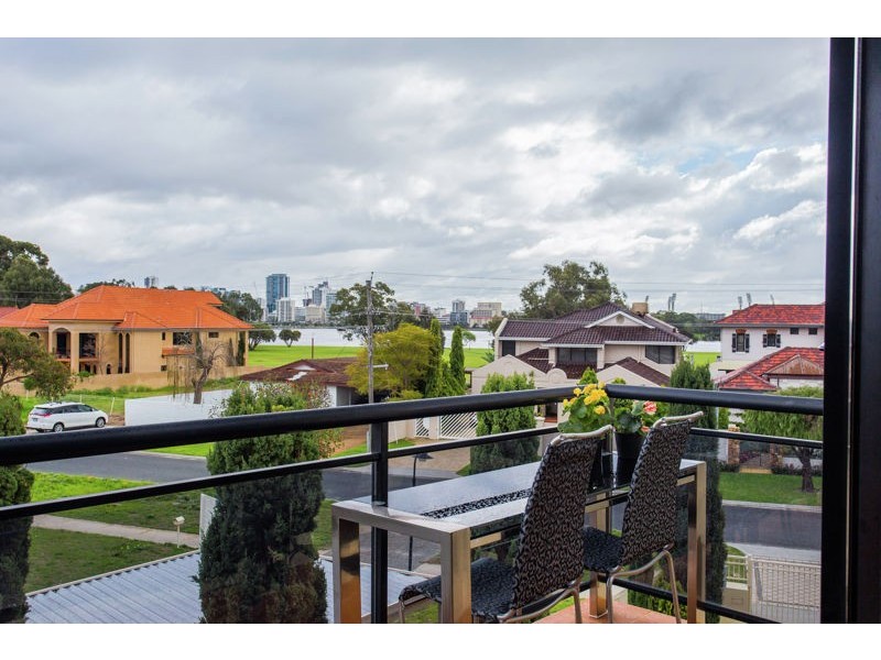 2/40 Swanview Terrace, South Perth WA 6151