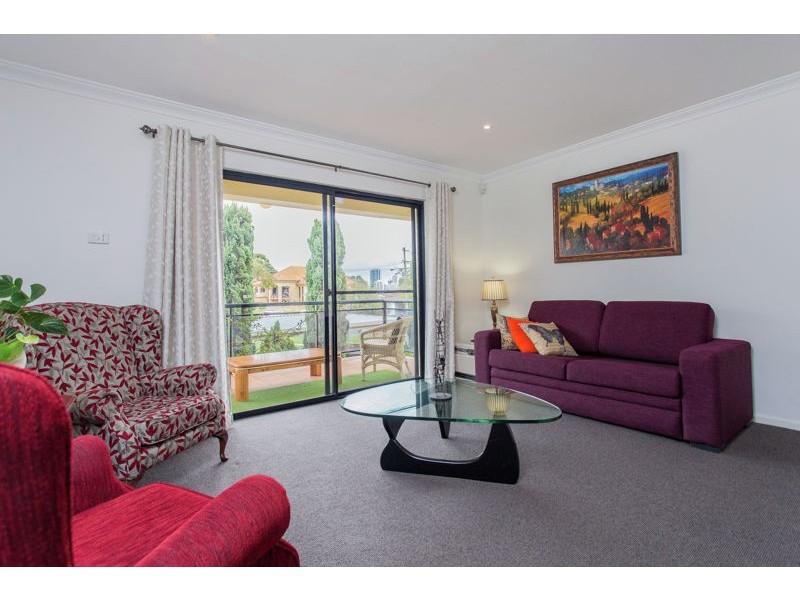 2/40 Swanview Terrace, South Perth WA 6151