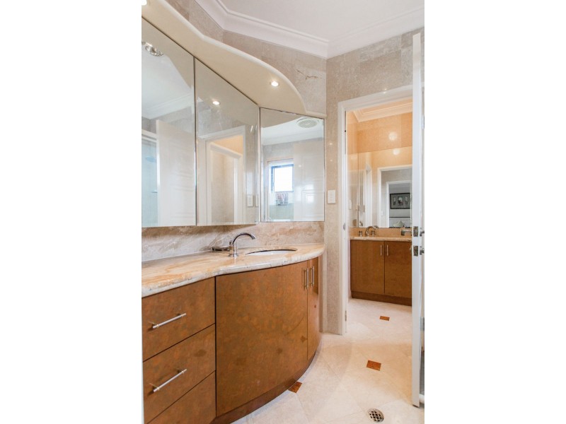 2/40 Swanview Terrace, South Perth WA 6151