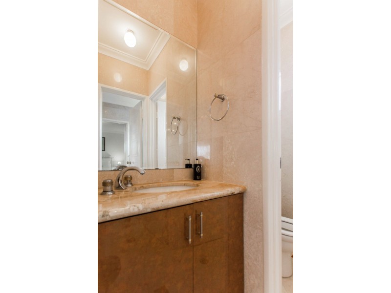 2/40 Swanview Terrace, South Perth WA 6151