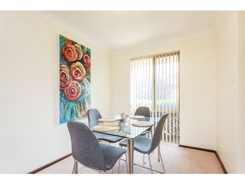 8a Letchworth Centre Ave, Salter Point WA 6152