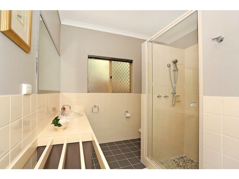 1 Heywood Court, Halls Head WA 6210