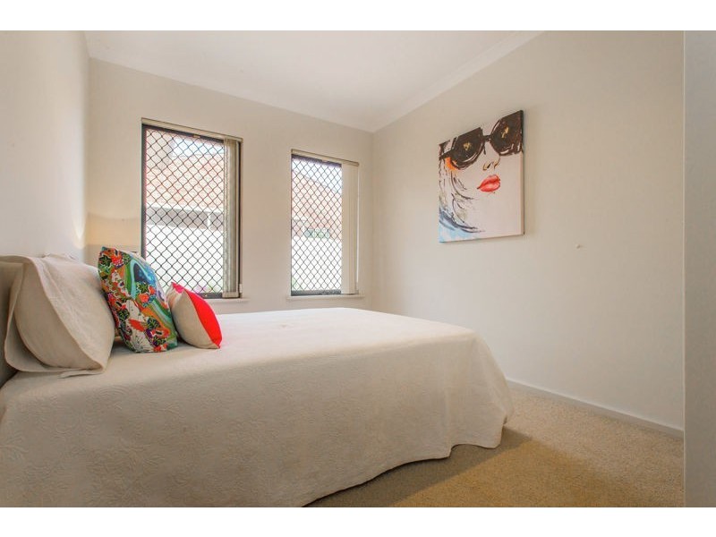 3/30 Henley Street, Como WA 6152