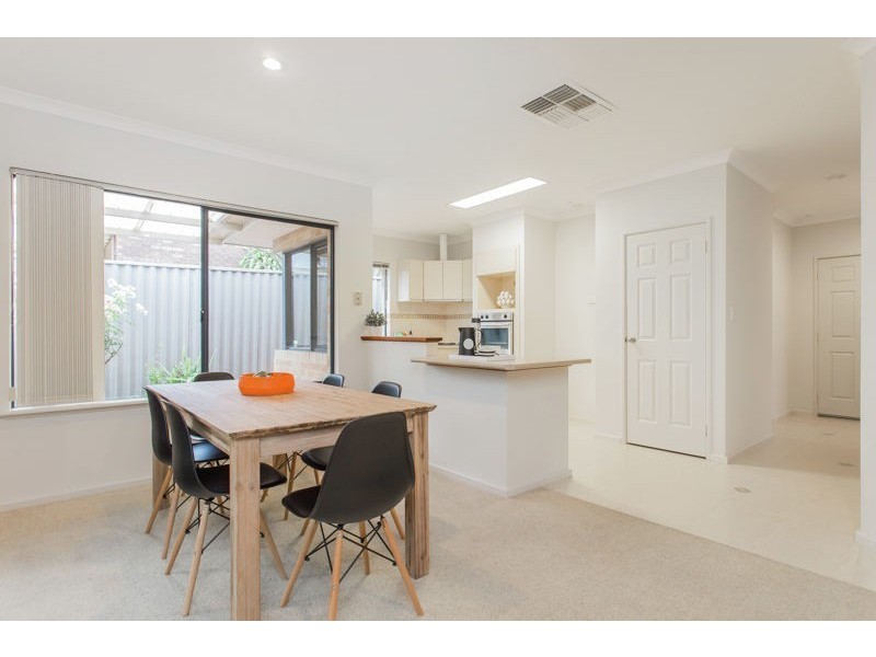 3/30 Henley Street, Como WA 6152