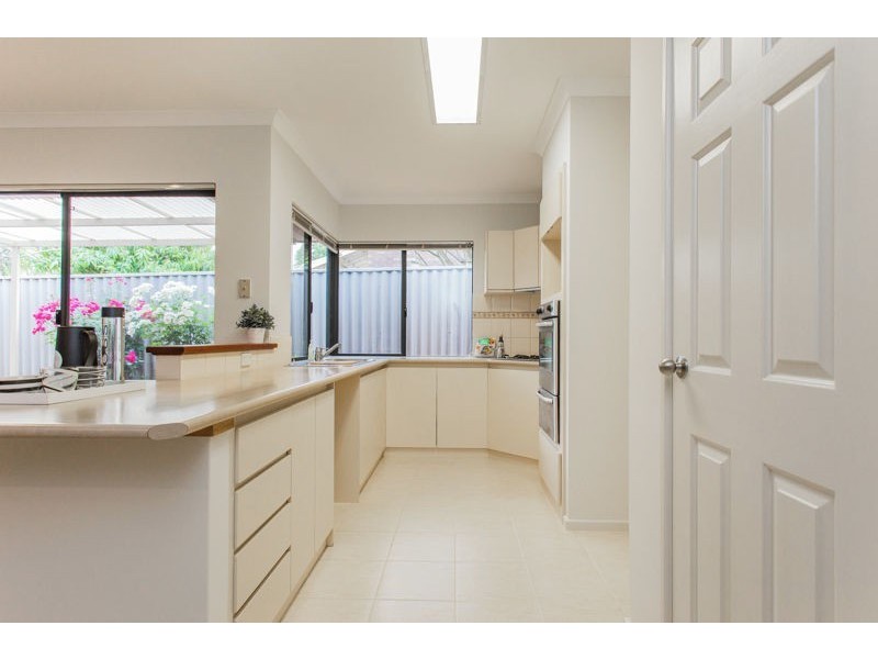 3/30 Henley Street, Como WA 6152