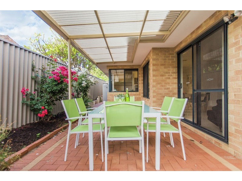 3/30 Henley Street, Como WA 6152
