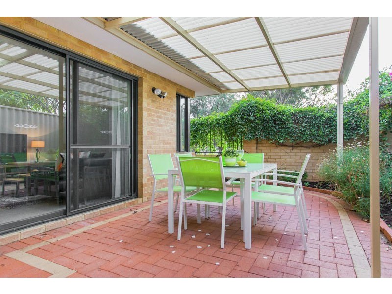 3/30 Henley Street, Como WA 6152