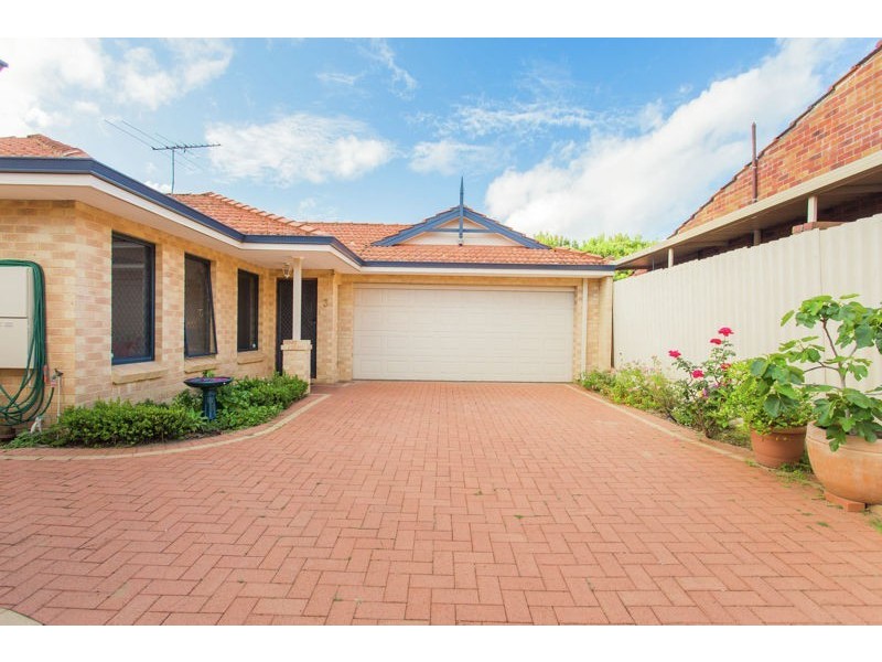 3/30 Henley Street, Como WA 6152