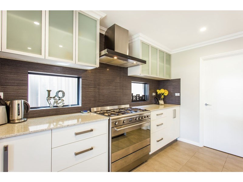 57 Henning Crescent, Manning WA 6152