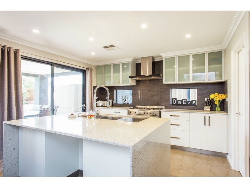 57 Henning Crescent, Manning WA 6152