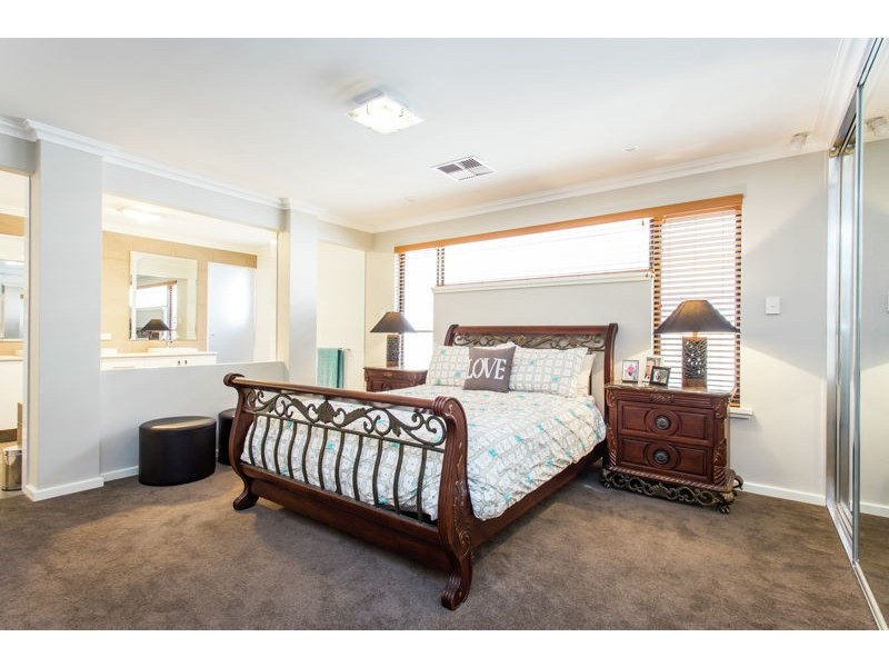 57 Henning Crescent, Manning WA 6152