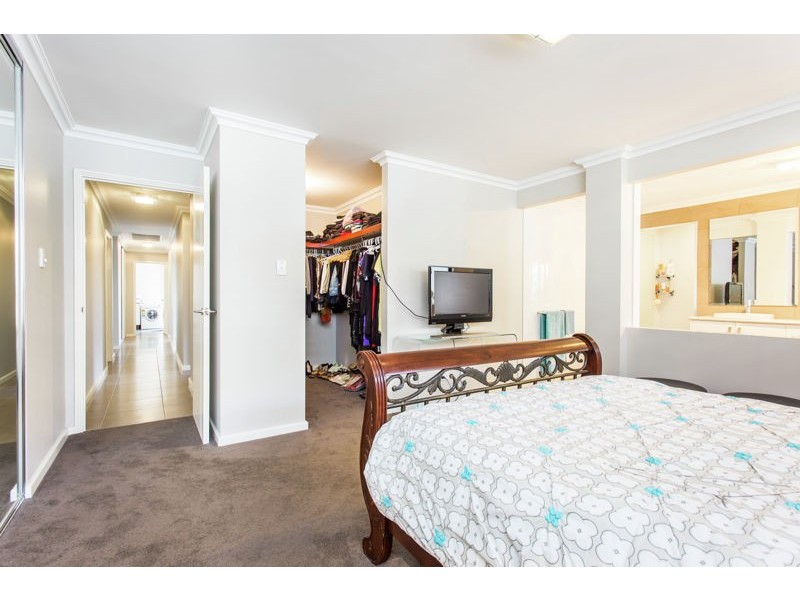 57 Henning Crescent, Manning WA 6152