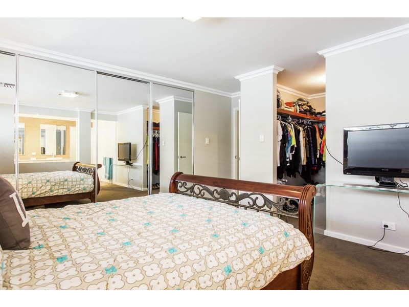 57 Henning Crescent, Manning WA 6152