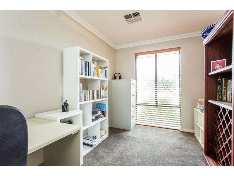 57 Henning Crescent, Manning WA 6152