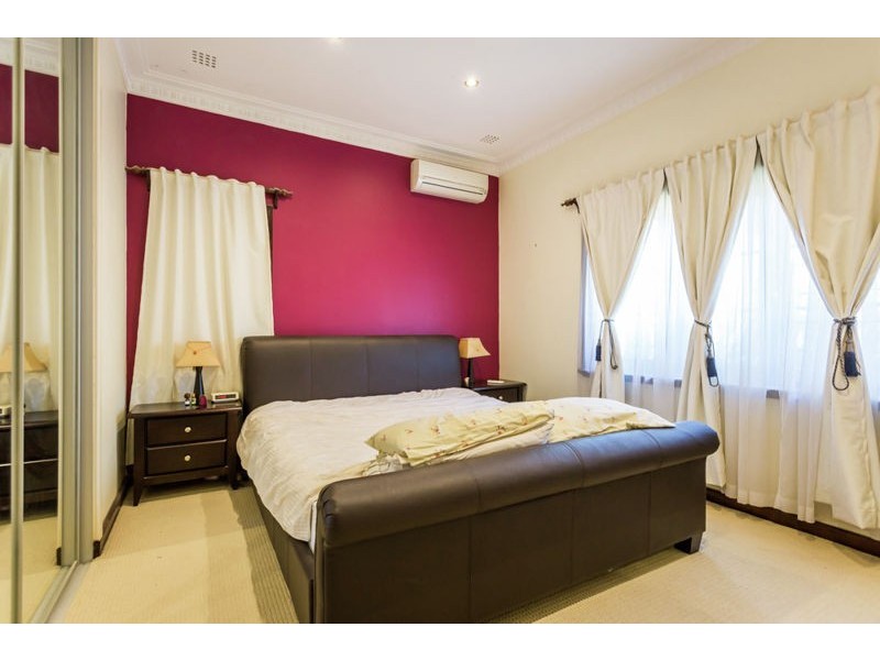 39 Todd Avenue, Como WA 6152