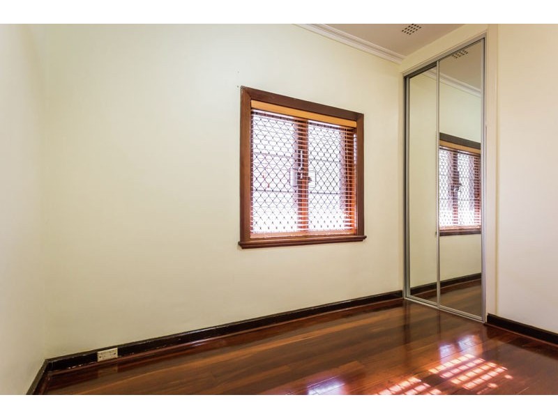 39 Todd Avenue, Como WA 6152