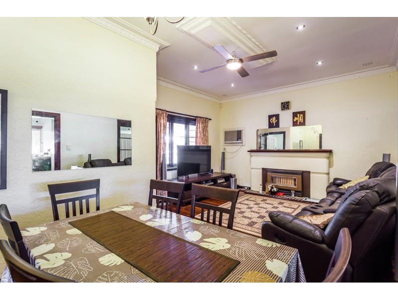 39 Todd Avenue, Como WA 6152