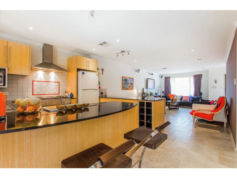 6/99 Clydesdale Street, Como WA 6152