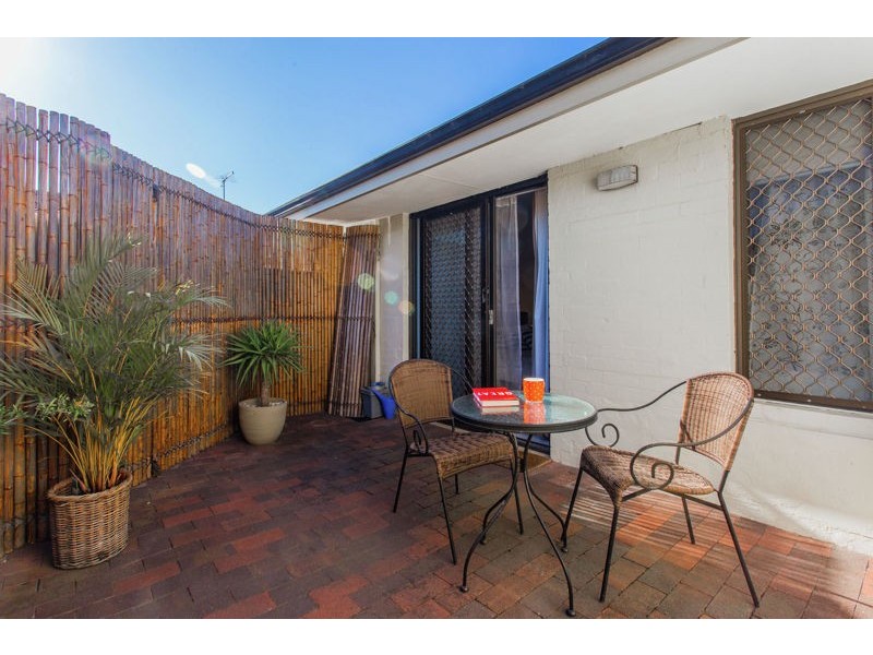 6/99 Clydesdale Street, Como WA 6152