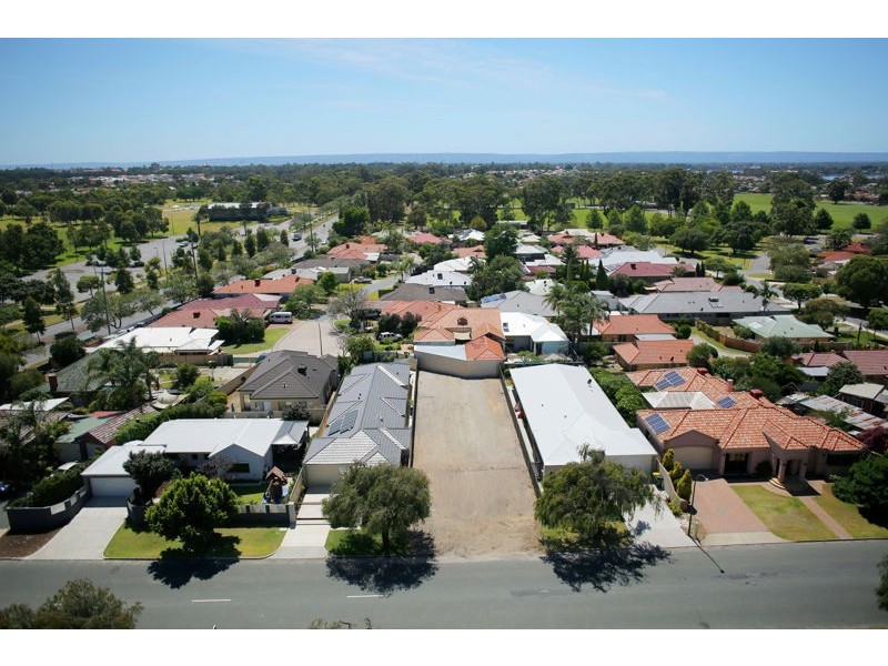 8A Challenger Avenue, Manning WA 6152