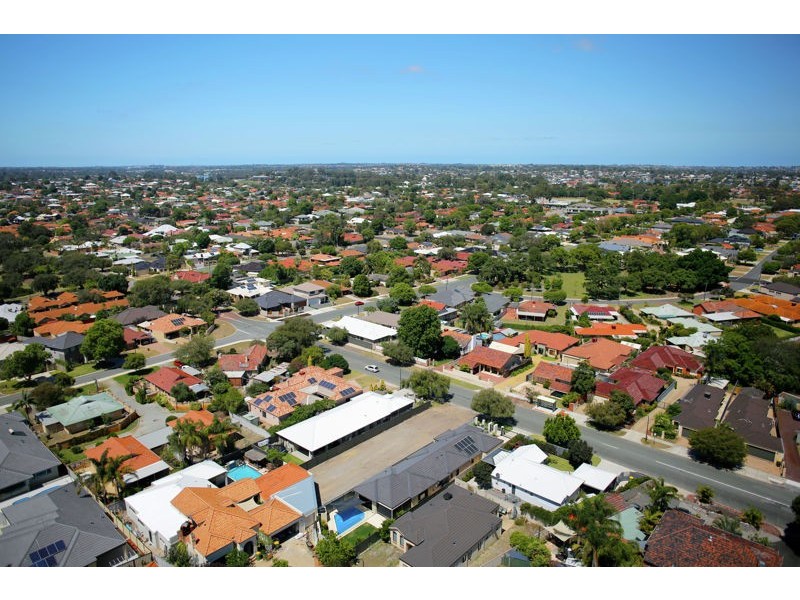 8A Challenger Avenue, Manning WA 6152