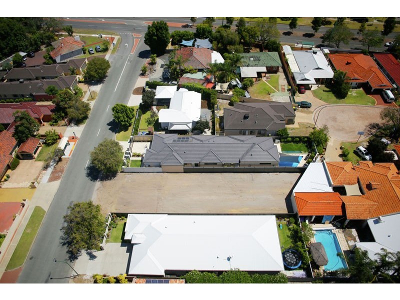 8A Challenger Avenue, Manning WA 6152