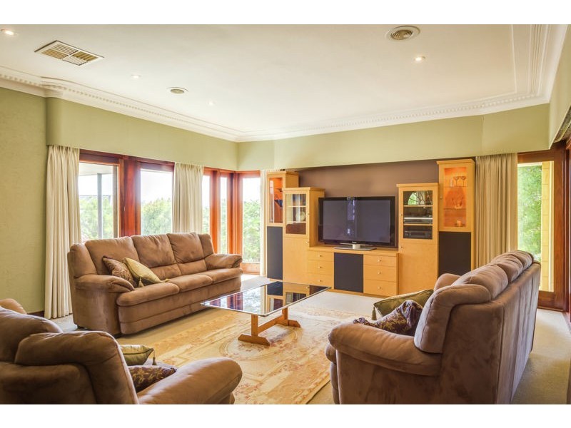 54 Sulman Avenue, Salter Point WA 6152