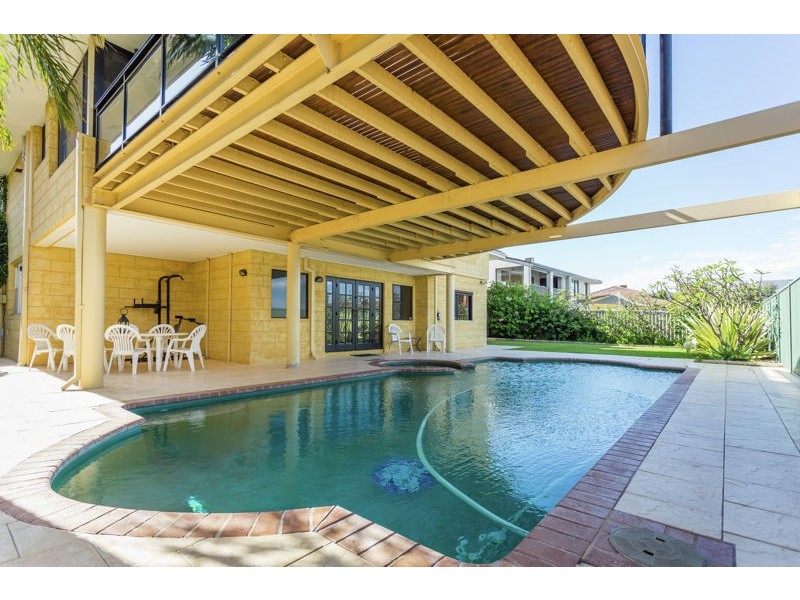 54 Sulman Avenue, Salter Point WA 6152