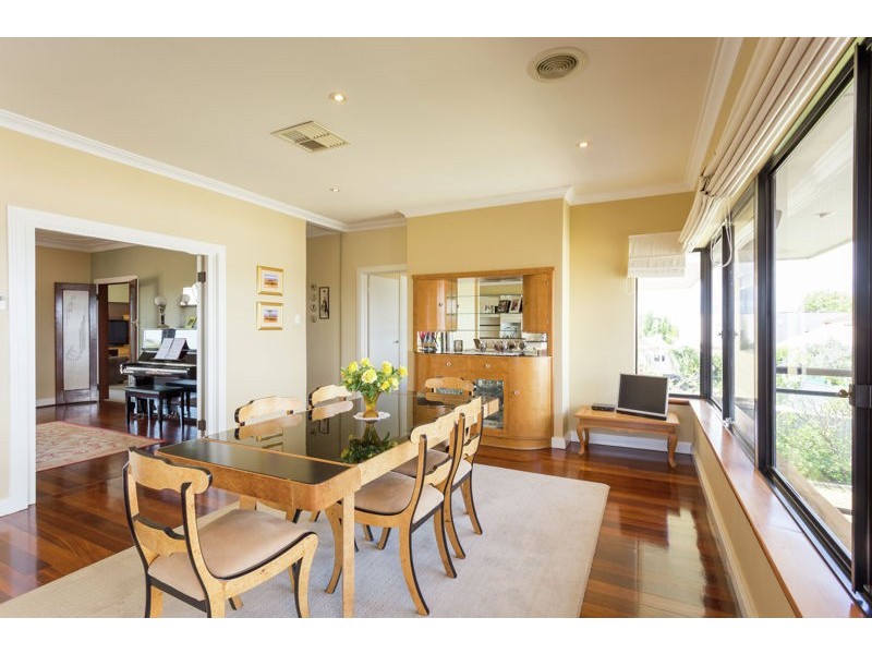 54 Sulman Avenue, Salter Point WA 6152