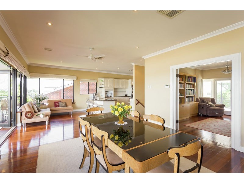 54 Sulman Avenue, Salter Point WA 6152