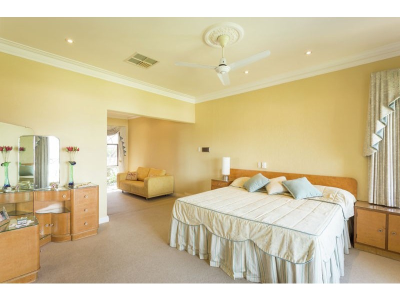 54 Sulman Avenue, Salter Point WA 6152