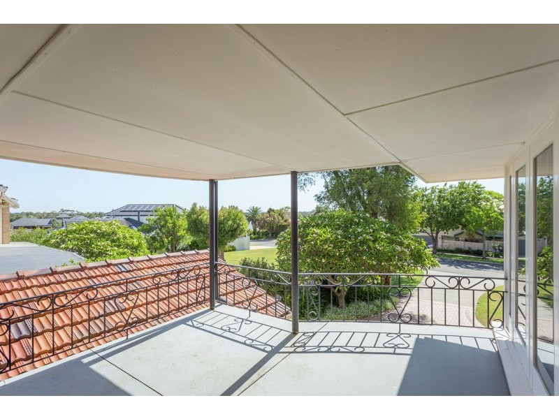 54 Sulman Avenue, Salter Point WA 6152