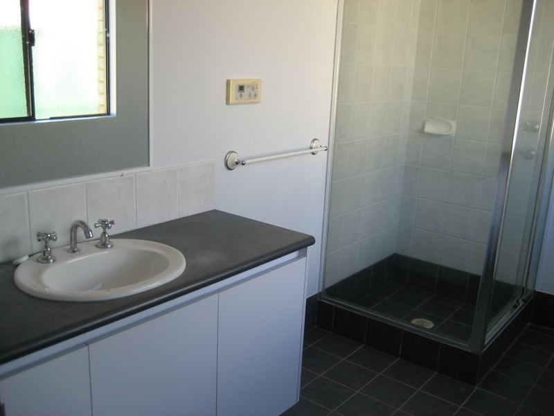2 Kwel Court, Karawara WA 6152