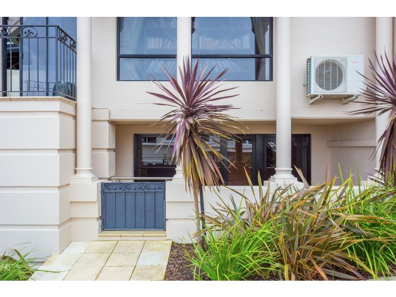 12D Fraser Road, Applecross WA 6153